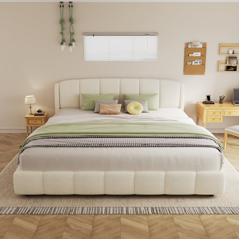 Lit plateforme tapissier en tissu doux avec tête de lit courbée