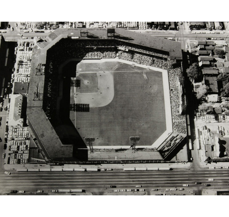 Sportsman's Park, H 14 po x l 18 po