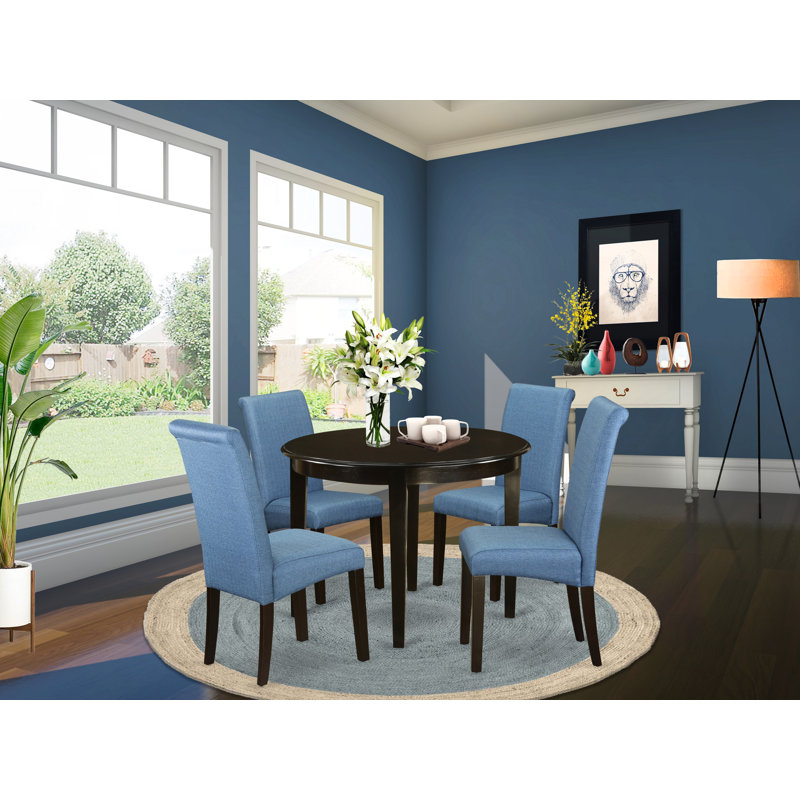 L'ensemble 5 pièces de table et chaises de cuisine comprend une table de salle à manger ronde et 4 chaises de salle à manger Parsons en tissu de couleur bleue, cappuccino de 42 po x 42 po