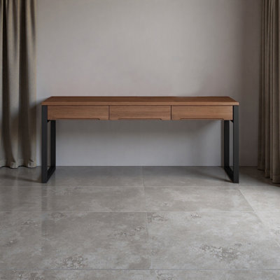 Bureau à domicile avec tiroirs