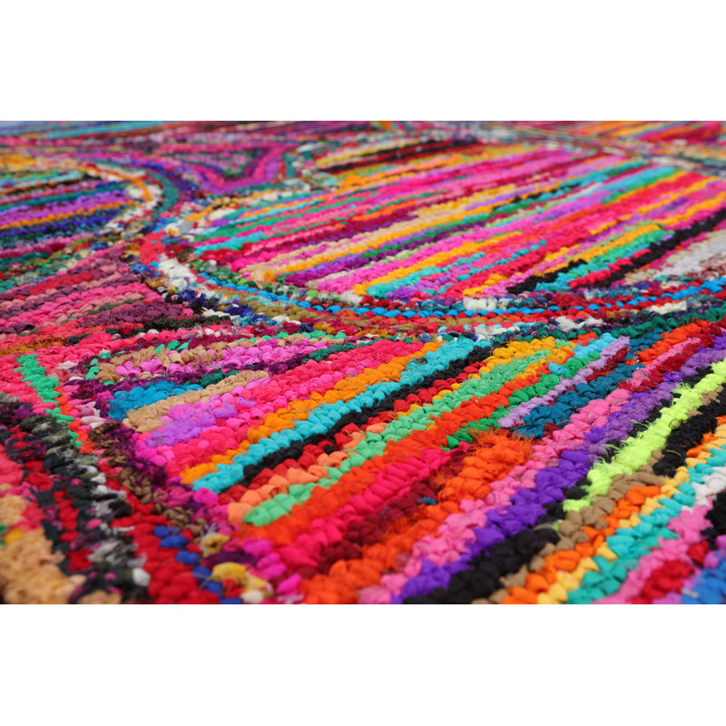 Tapis rose en coton touffeté fait main