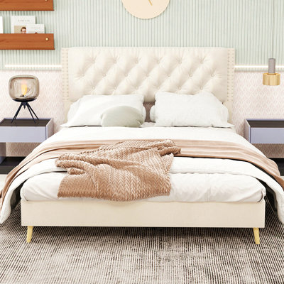 Velvet Upholstered Bed - Enhances The Master Bedroom With A Luxurious And Peaceful Focus. The Sturdy Structure Ensures Peaceful Sleep, Blending Luxury And Comfort, Queen Size