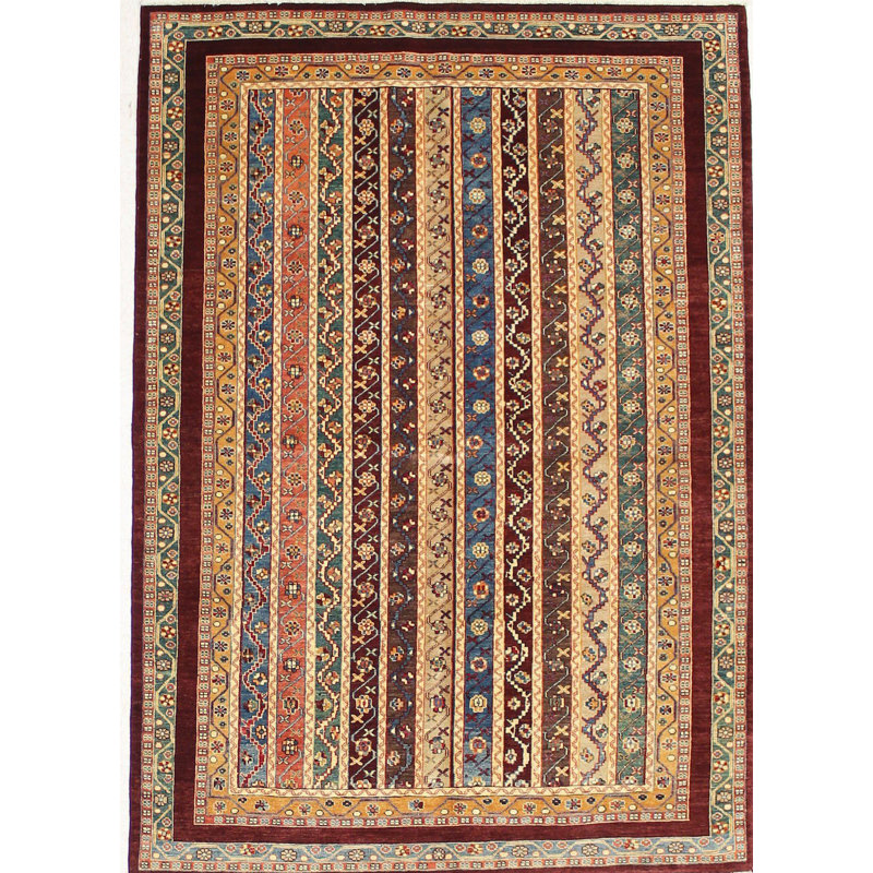 Tapis de style tribal 5 x 8