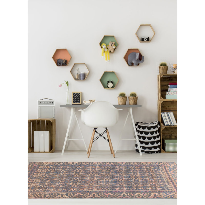 Tapis brun Antalya Vintage 4 pi 2 po x 7 pi 2 po