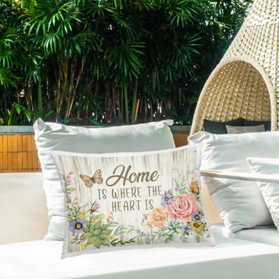 Coussin d'extérieur Rose Succulent Where Heart Is, par Susan Winget