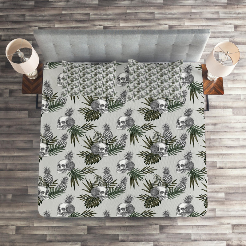 Skull Polyester Coverlet, King Bedspread + 2 Shams