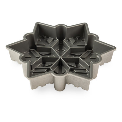 Nordic Ware Snowflake Cake Pan