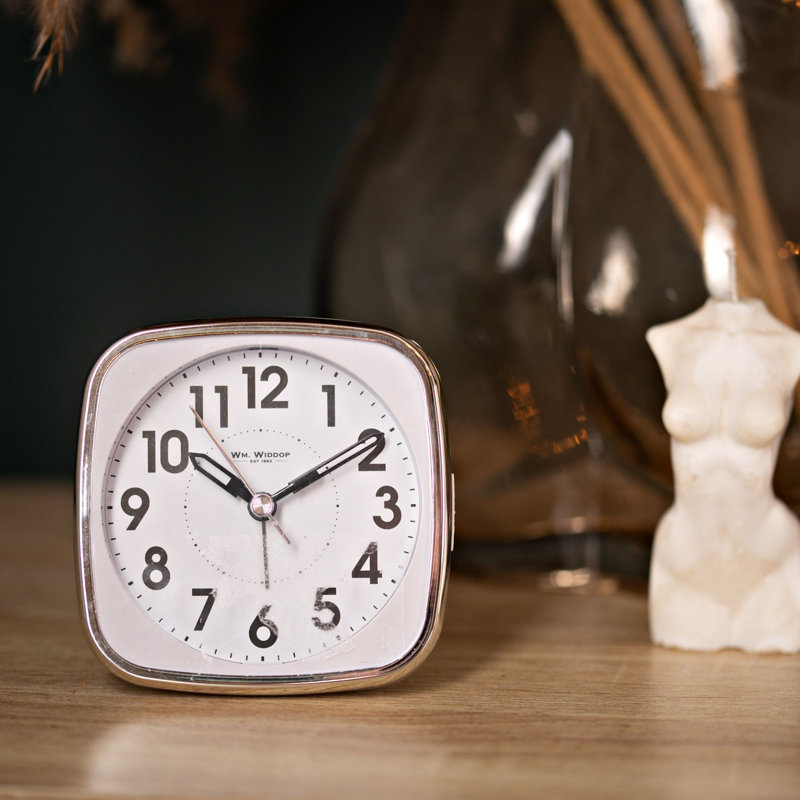 Quartz movement / Crystal Alarm Clock, White