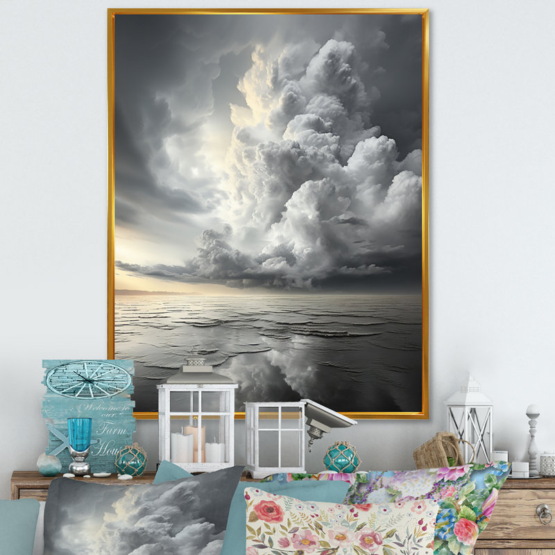 Coastal Clouds Majestic Overcast - Clouds, reproduction sur toile, H 32 po x l 24 po x P 1 po, Cadre flottant doré