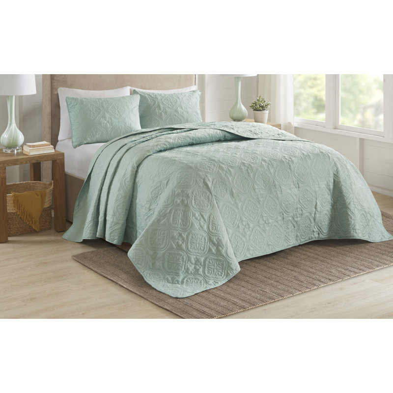 Oakley 3 Piece Reversible Bedspread Set, King/Cal. King Bedspread + 2 King Shams, Seafoam