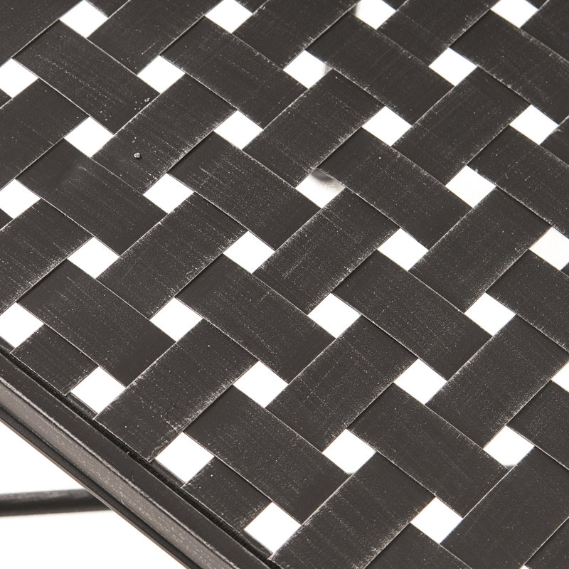 Table de patio en fer noir brossé noir, P 16,50 po x l 16,75 po, H 16 po, complète l'espace de vie extérieur avec chaises et tables basses, table de bout à assembler requise, nécessaire