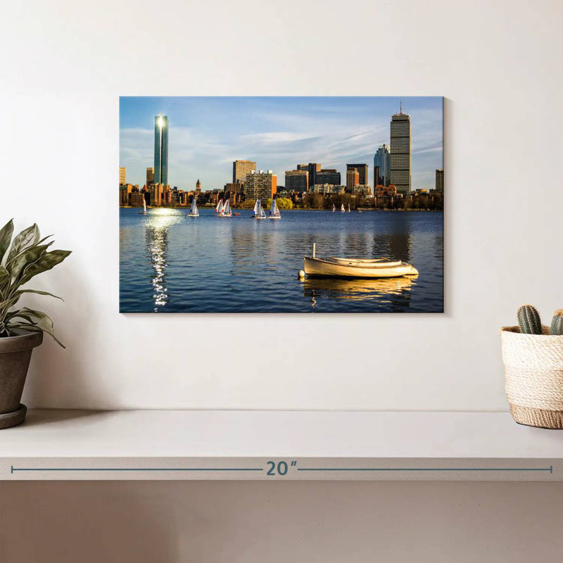 Busy Boston Harbor, H 8 po x l 12 po