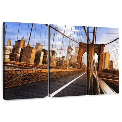 Sebbie Famous Brooklyn Bridge NY
