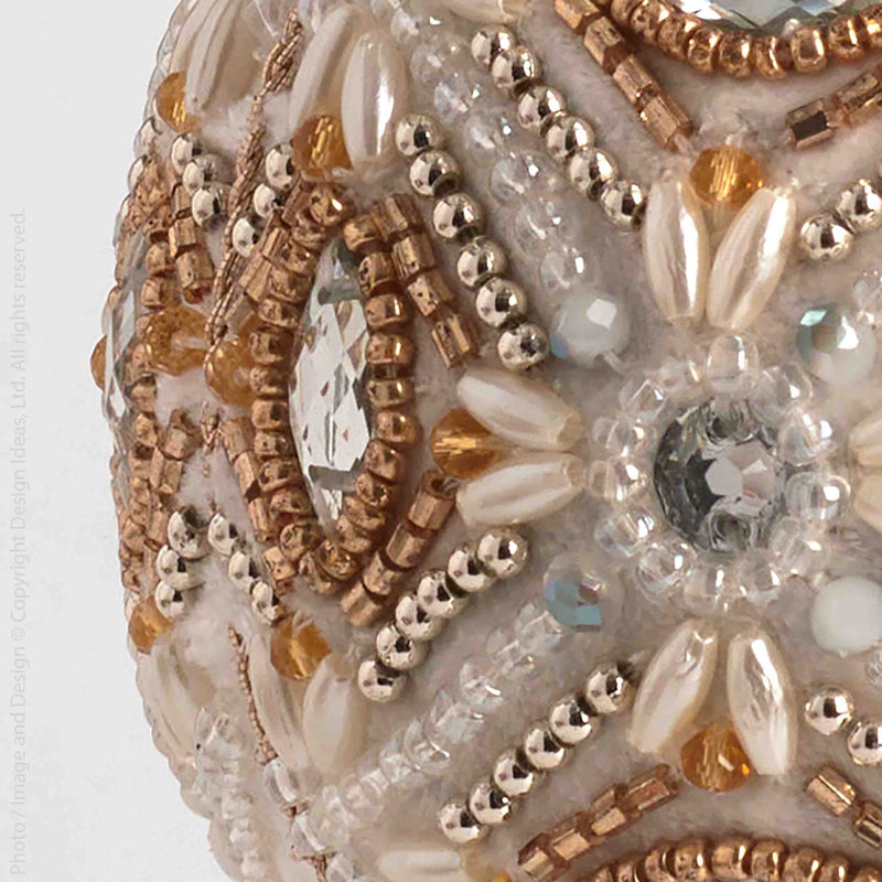 Royal ornament-versailles