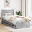 Bed-585061661