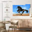 Cheval frison vivant-107922924