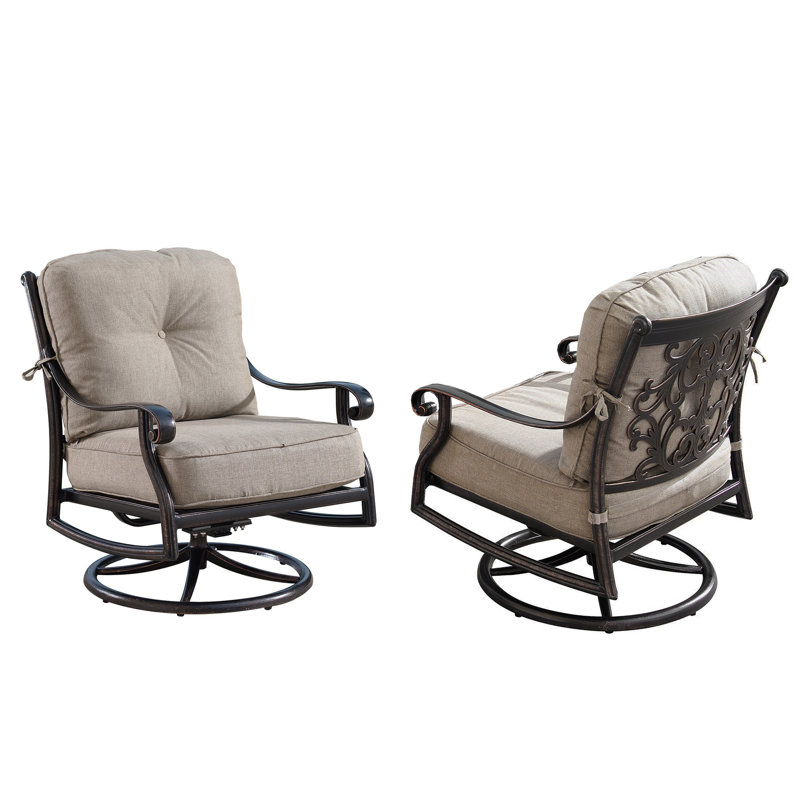 Bayshore Outdoor Swivel Lounge Chair