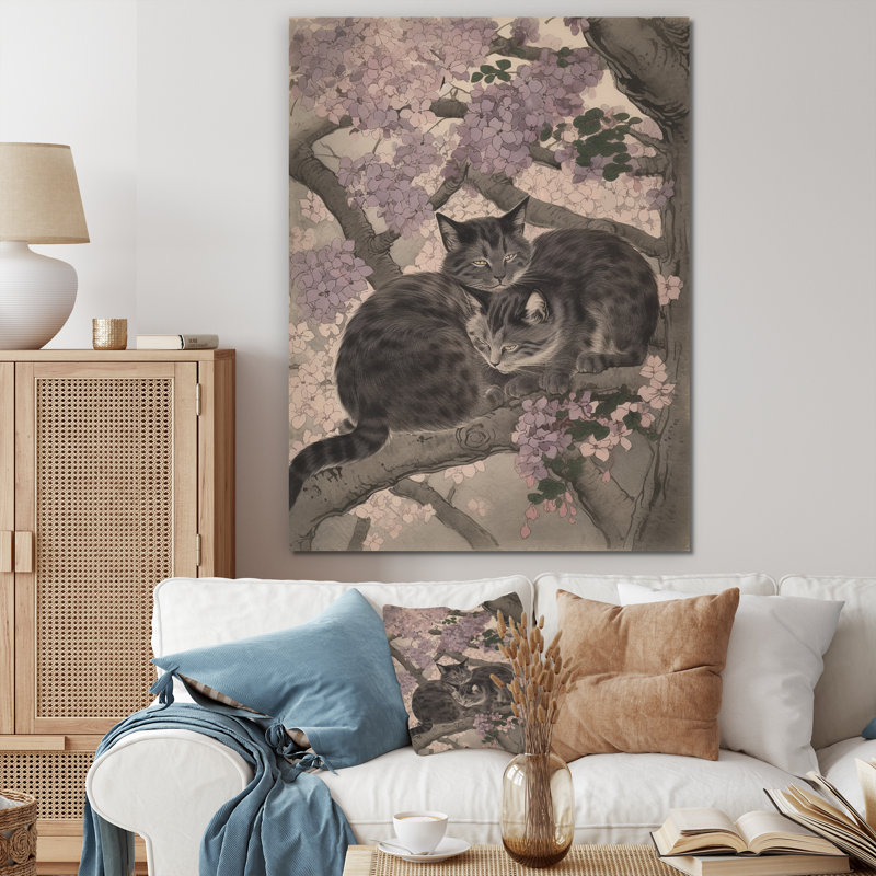 «Two Gray Kitting Sleeping In A Tree», impression sur toile, Toile tendue, H 44 po x l 34 po x P 1,5 po