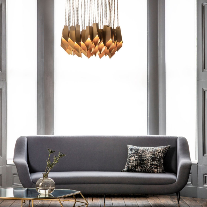 Lustre géométrique léger avec détails en verre, Laiton brossé, 39" Diameter x 24" Height