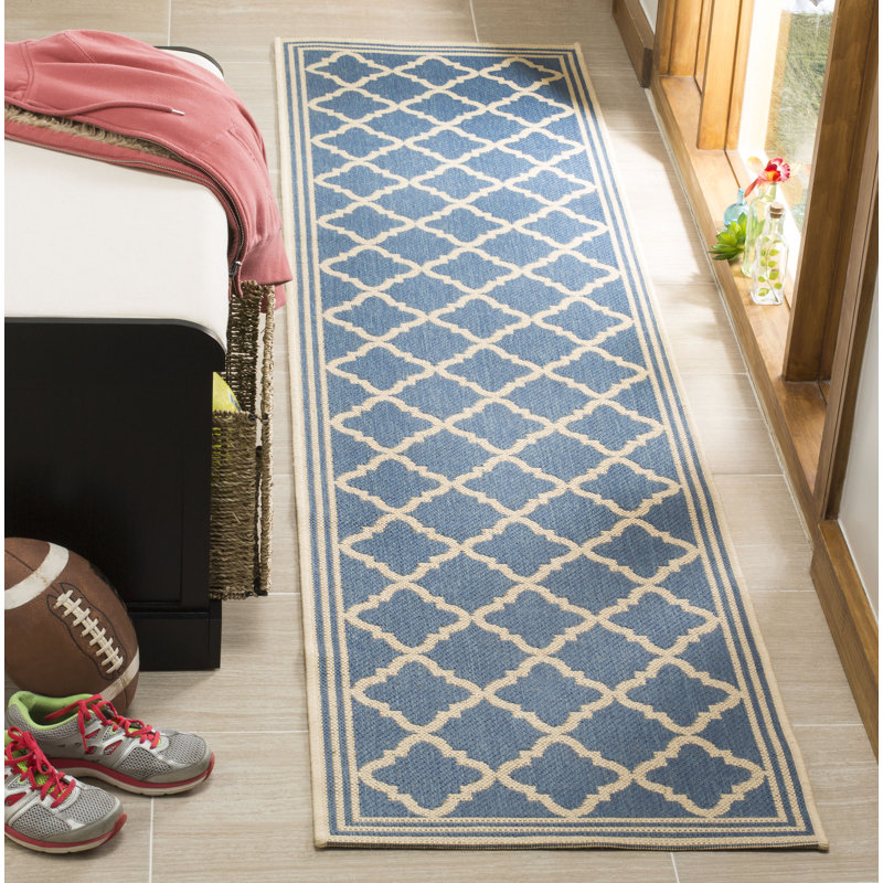 Ferrill 100 Performance Geometric Indoor/Outdoor Area Rug, Runner 2'2" x 8'