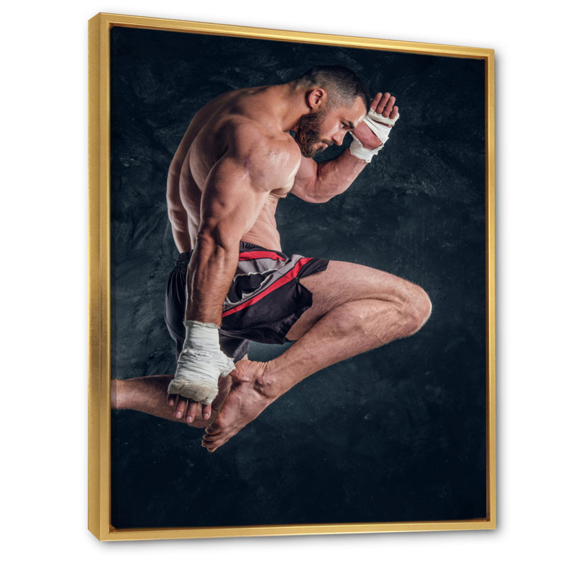 Martial Arts Combat Warrior III sur toile, Cadre flottant doré, H 32 po x l 16 po x P 1 po