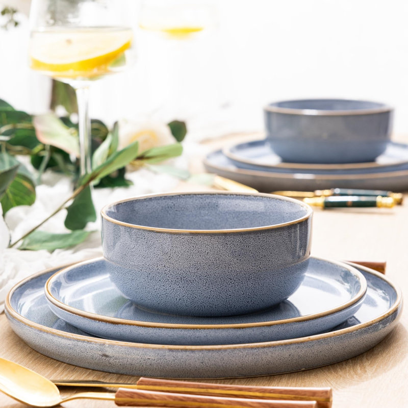 Brunnera Blue and White Porcelain Dinnerware Set for 4