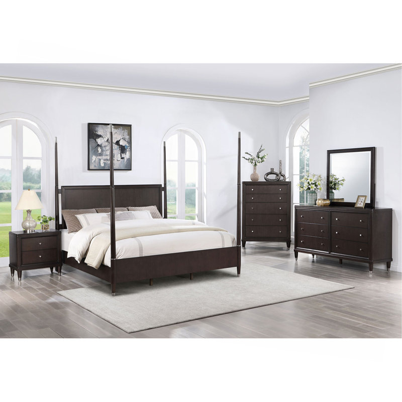 Brown Poster Bed