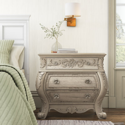 Ragenardus 3-Drawer Nightstand