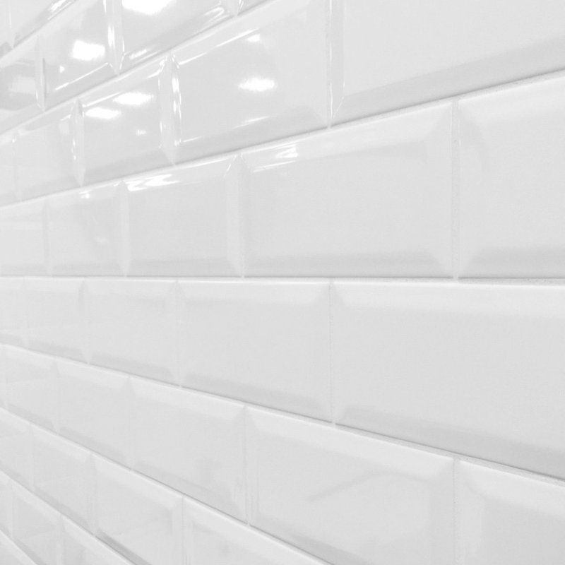  10cm x 20cm Bevelled Ceramic Subway Tile, Black