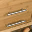 Îlot de cuisine en bambou sur roulettes, chariot utilitaire avec 2 tiroirs de rangement et tablettes ouvertes, ton bambou