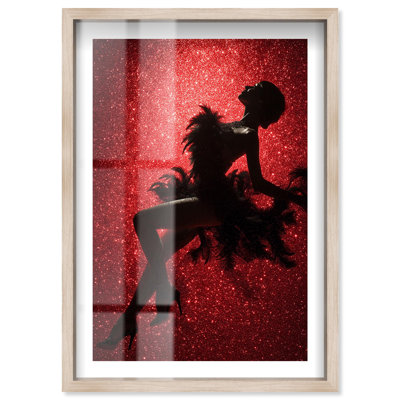 «Glamour in Glitter Shadowbox», art mural Glam par Notoriart, cadre blond, 36 x 54