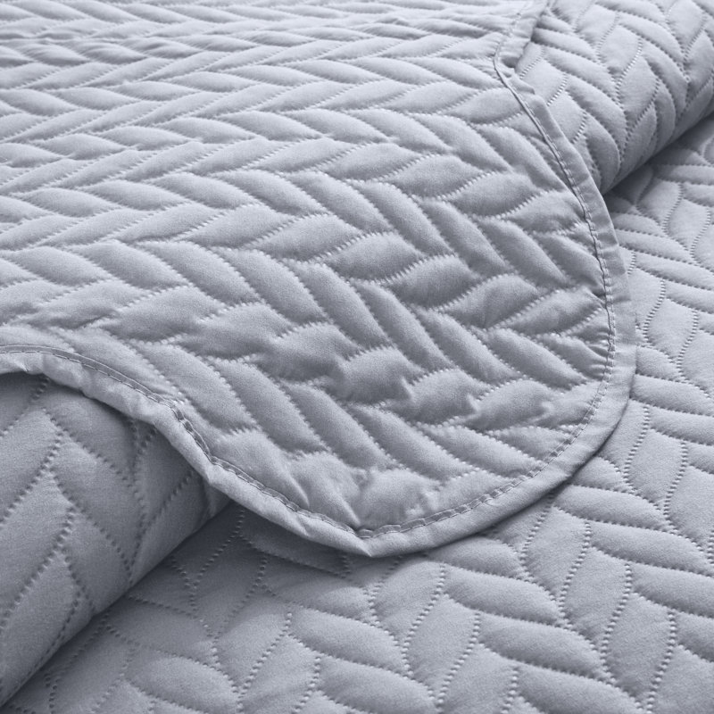 Embossed Microfiber Bedspread Set For King – Oversized, Soft & Dust-Resistant, 3-Piece, King Bedspread + 2 King Pillowcases
