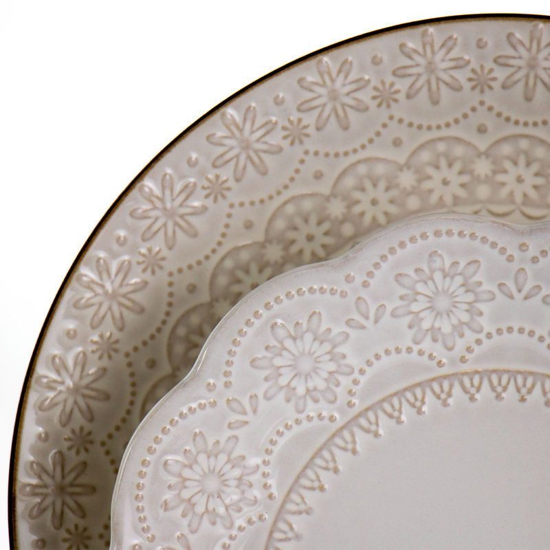 Ivory Embossed Ceramic 16-Piece Dinnerware Set with Scalloped Edges