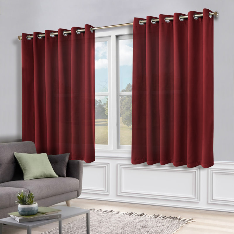 Paire de rideaux obscurcissant avec œillets Millendon, Sangria, L 70 po x L 63 po