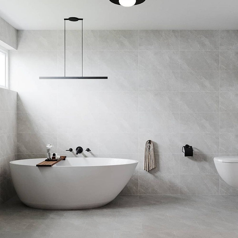 BE 66'' L Freestanding Soaking Bathtub, Glossy White, Polished Chrome
