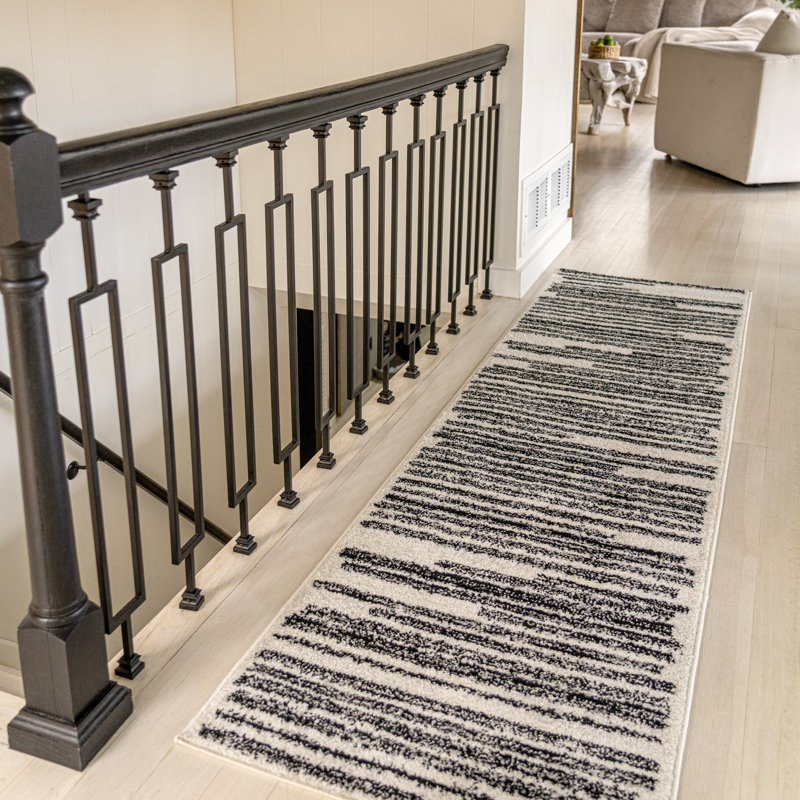 Tapis crème / noir Augie, Tapis de couloir 2 pi 2 po x 10 pi