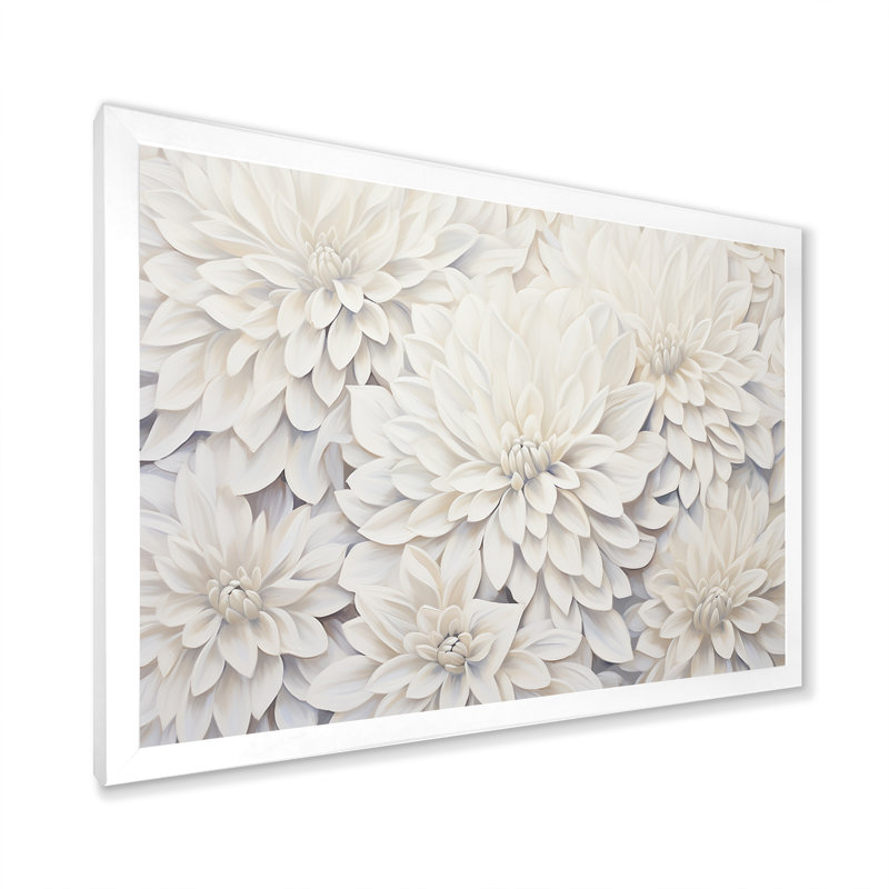 «White Dahlia Charm Collage», art mural Dahlia, H 34 po x l 44 po x P 1,5 po, Cadre simple blanc