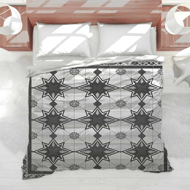 Black White Star Pattern Comforter, King