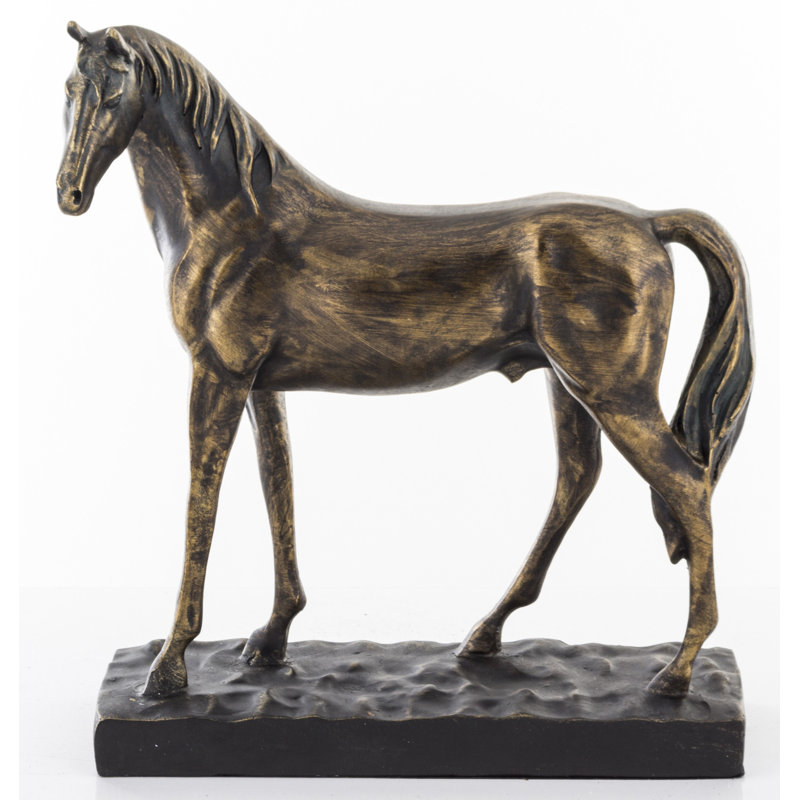 Figurines & Sculptures
