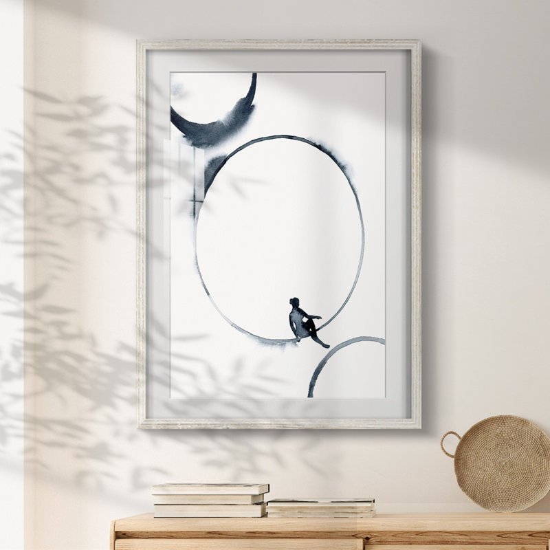 «Woman in the Moon I», reproduction encadrée, H 28,5 po x l 20,5 po, Blanc