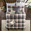 Courtepointe imprimée à chevrons 6 pièces, double / grand neutre, décor de chalet, coussins décoratifs, froissé - avec chevrons, couleur, lavable à la machine-116011617-116011620