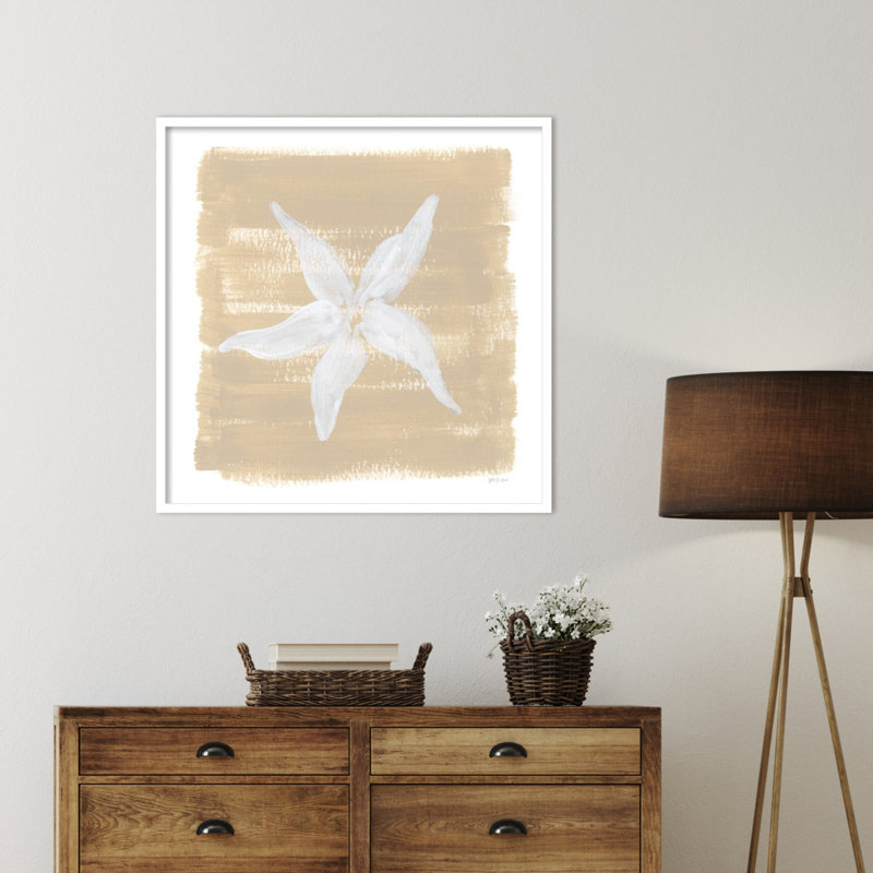«Soft Sea Starfish» par Yvette St. Amant, reproduction d'art encadrée sur bois, H 33 po x l 33 po