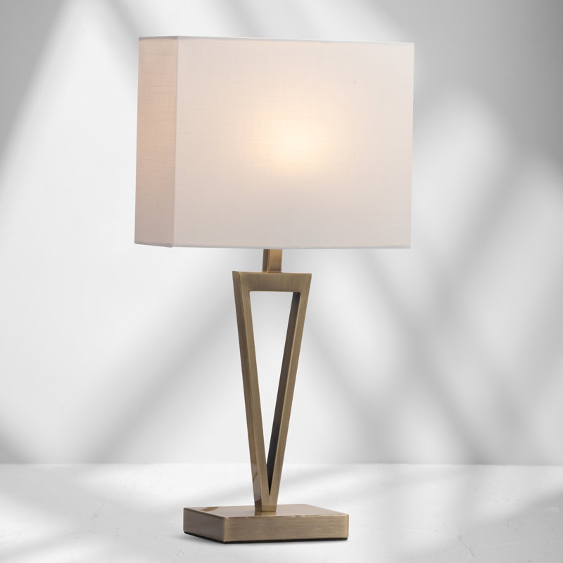 Airianna TABLE LAMP CW LINEN SHADE, Ivory/White, Gold
