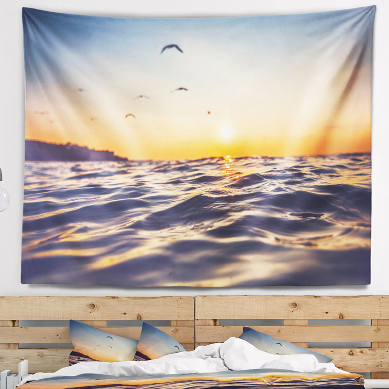 Eaux de mer à teintes teintées orange de plage au soleil tapisserie, H 78 po x l 92 po