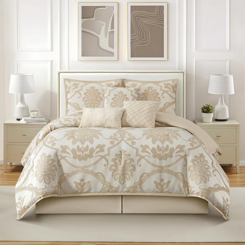 Ensemble d'édredon jacquard floral 7 pièces Madden doré, California King