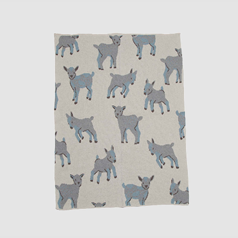 In2Green Baby Mountain Animal Knit Throw Blue
