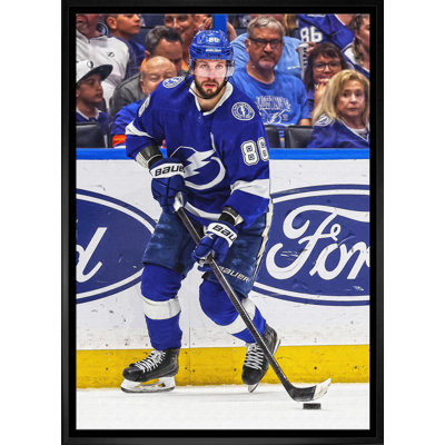Nikita Kucherov, toile encadrée 20 x 29 Lightning Action-H