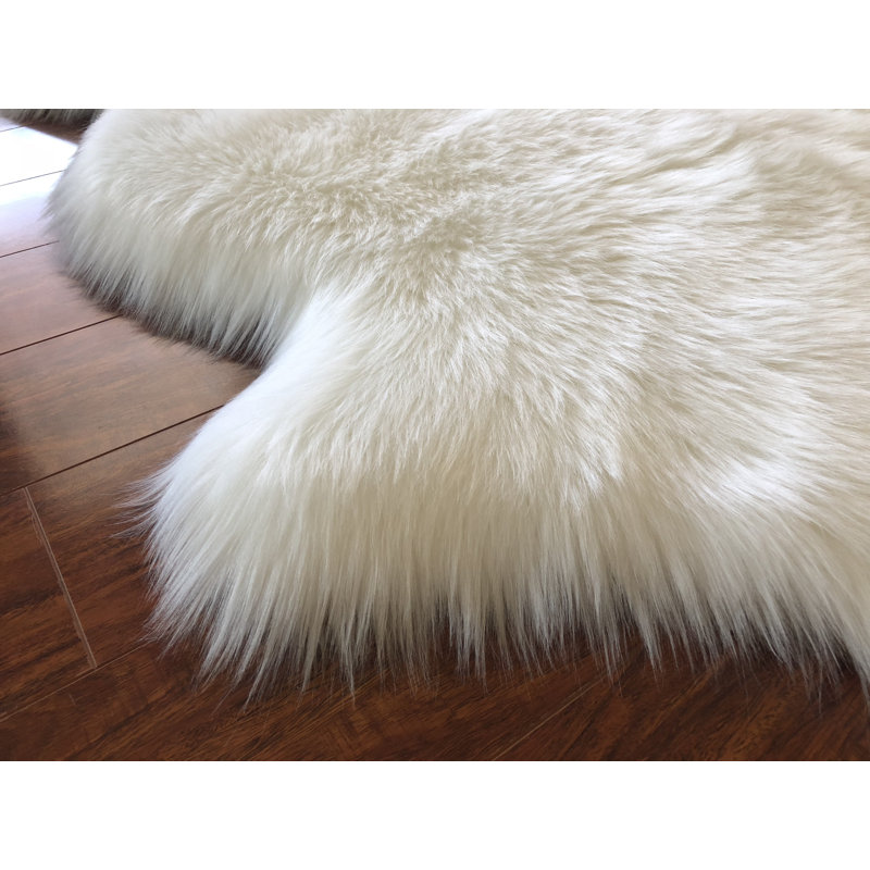 Wiersma Performance Faux Sheepskin Indoor Rug, Novelty 5'7" x 5'