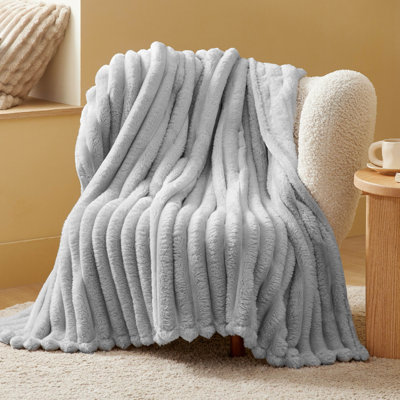 Bedsure 349gsm Blanket For Couch - Super Soft Cozy Blankets, Cute Small Fleece Blanket, Wider Striped Design
