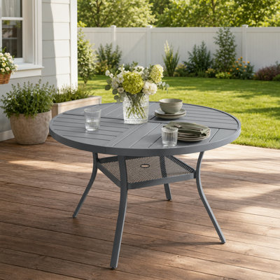 Table de salle à manger de patio